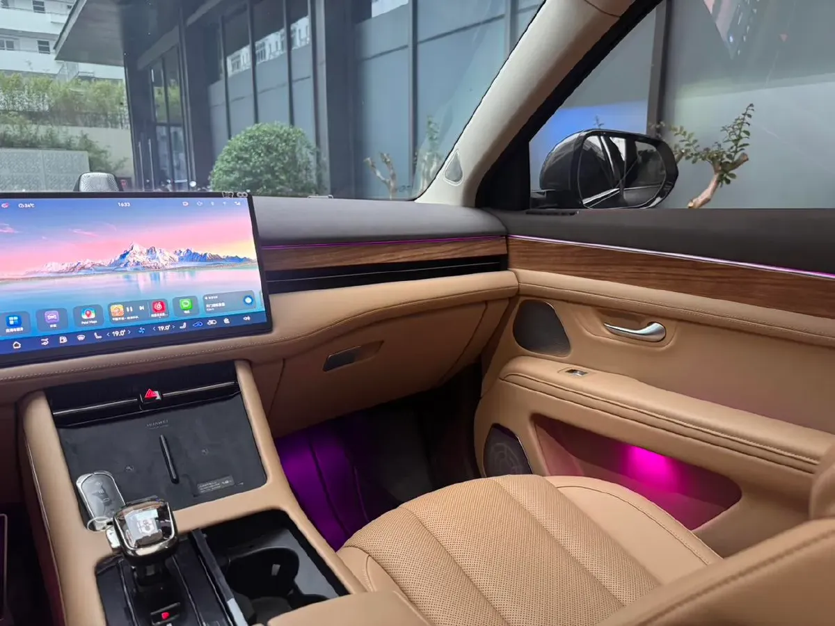 2024 Jaguar E-PACE 1.5T 200HP L3 8AT,autocango,china used car exporter,china ev exporter,chinese used car exporter,chinese used ev exporter