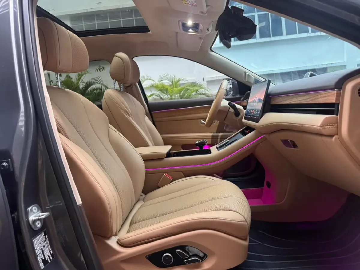 2024 Jaguar E-PACE 1.5T 200HP L3 8AT,autocango,china used car exporter,china ev exporter,chinese used car exporter,chinese used ev exporter