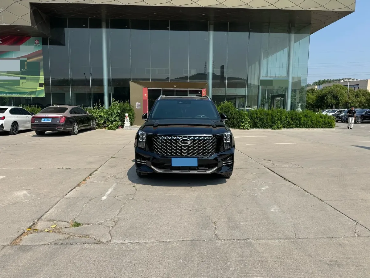 2022 GAC Trumpchi GS8 2.0T 252HP L4 8AT,autocango,china used car exporter,china ev exporter,chinese used car exporter,chinese used ev exporter