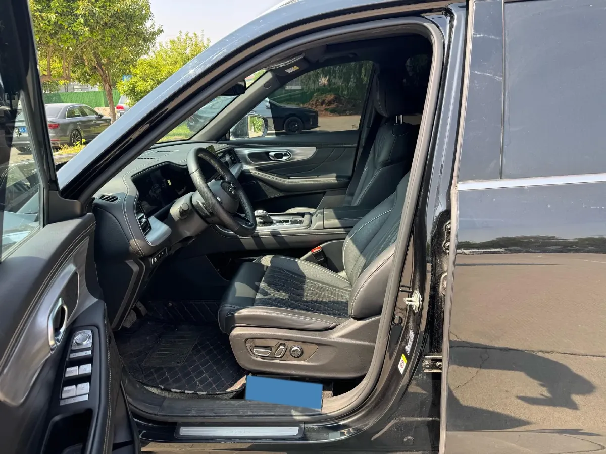 2022 GAC Trumpchi GS8 2.0T 252HP L4 8AT,autocango,china used car exporter,china ev exporter,chinese used car exporter,chinese used ev exporter