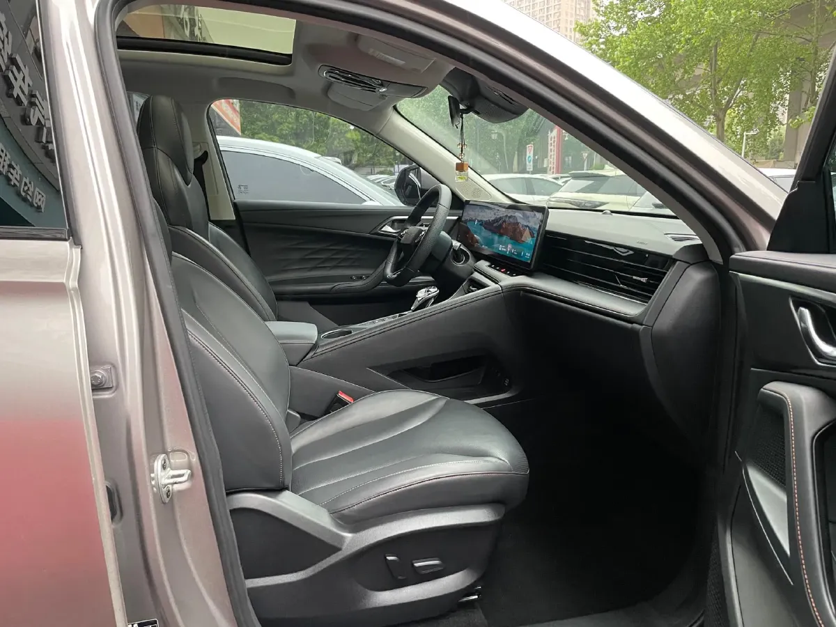 2023 Roewe RX5 1.5T 188HP L4 AMT PHEV 12.3KWH,autocango,china used car exporter,china ev exporter,chinese used car exporter,chinese used ev exporter