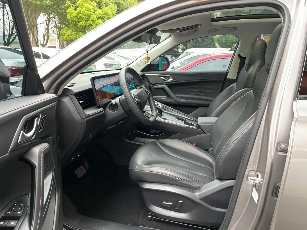 2023 Roewe RX5 1.5T 188HP L4 AMT PHEV 12.3KWH,autocango,china used car exporter,china ev exporter,chinese used car exporter,chinese used ev exporter