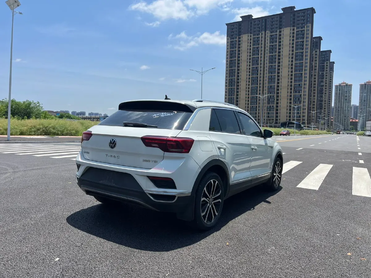 2022 Volkswagen T-Roc 1.4T 150HP L4 7DCT,autocango,china used car exporter,china ev exporter,chinese used car exporter,chinese used ev exporter