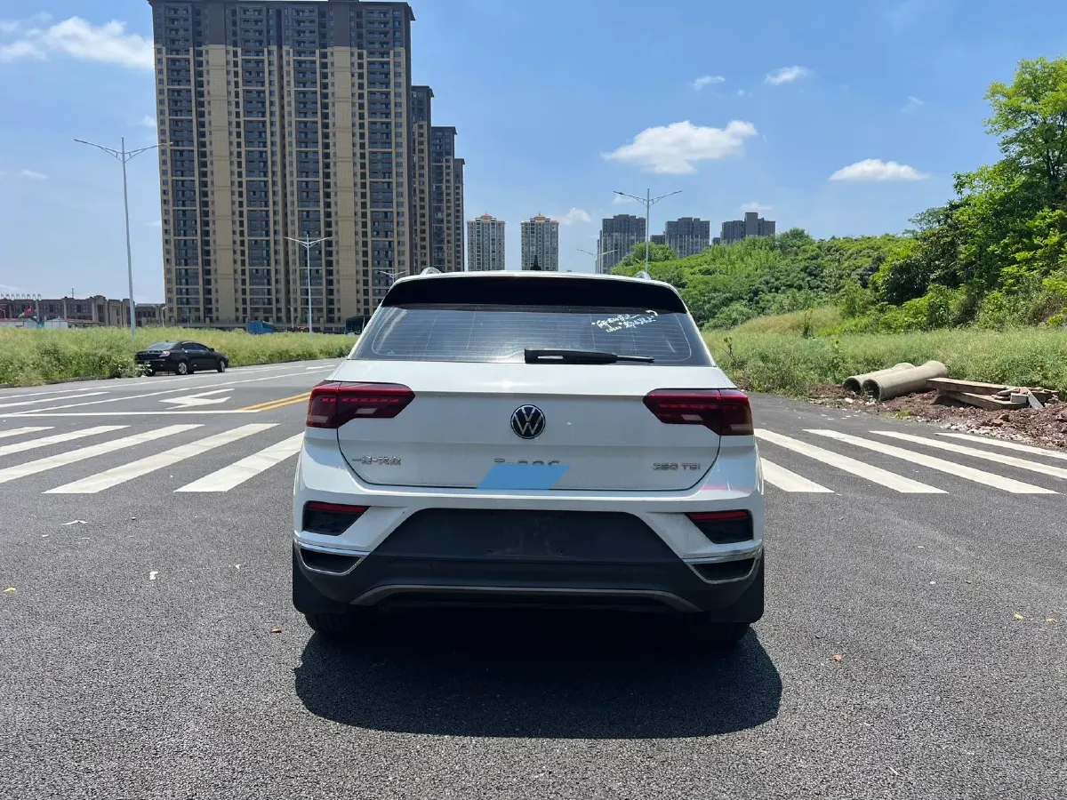 2022 Volkswagen T-Roc 1.4T 150HP L4 7DCT,autocango,china used car exporter,china ev exporter,chinese used car exporter,chinese used ev exporter