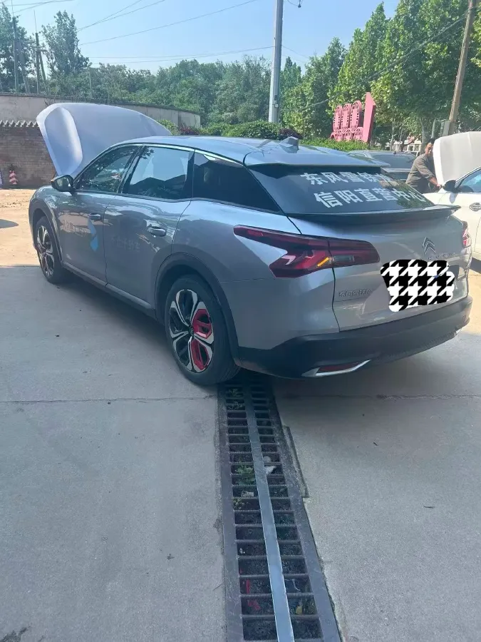 2021 Citroen C5 X 1.6T 175HP L4 8AT,autocango,china used car exporter,china ev exporter,chinese used car exporter,chinese used ev exporter