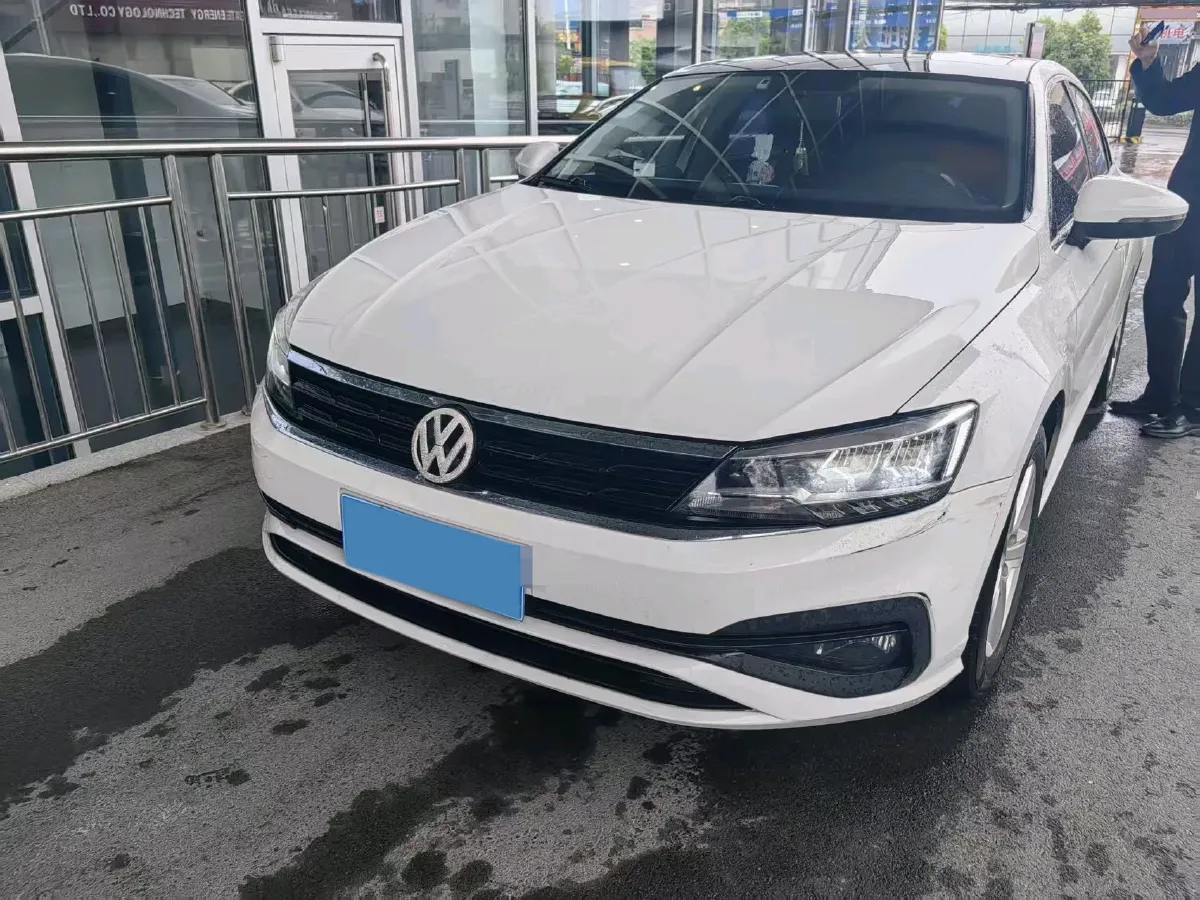 2019 Volkswagen T-Cross 1.4T 150HP L4 7DCT,autocango,china used car exporter,china ev exporter,chinese used car exporter,chinese used ev exporter