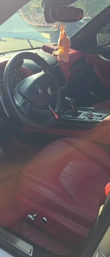 2022 Maserati Levante 2.0T 330HP L4 8AT,autocango,china used car exporter,china ev exporter,chinese used car exporter,chinese used ev exporter
