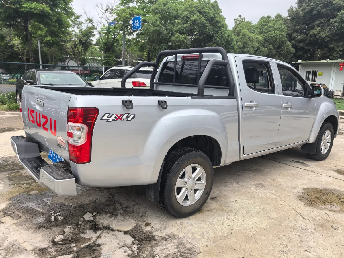 2024 Isuzu RE-MAX Jim 2.8T 120HP L4 5MT,autocango,china used car exporter,china ev exporter,chinese used car exporter,chinese used ev exporter