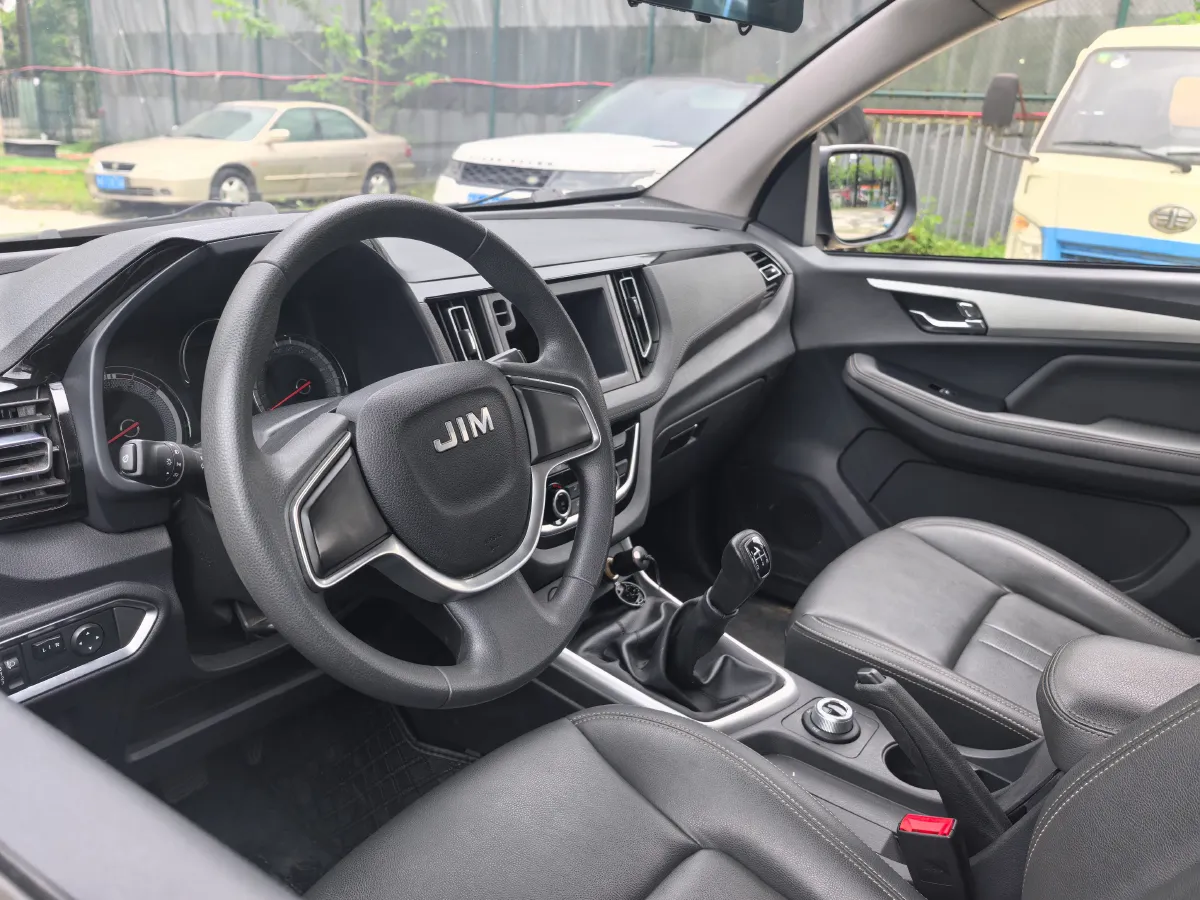 2024 Isuzu RE-MAX Jim 2.8T 120HP L4 5MT,autocango,china used car exporter,china ev exporter,chinese used car exporter,chinese used ev exporter