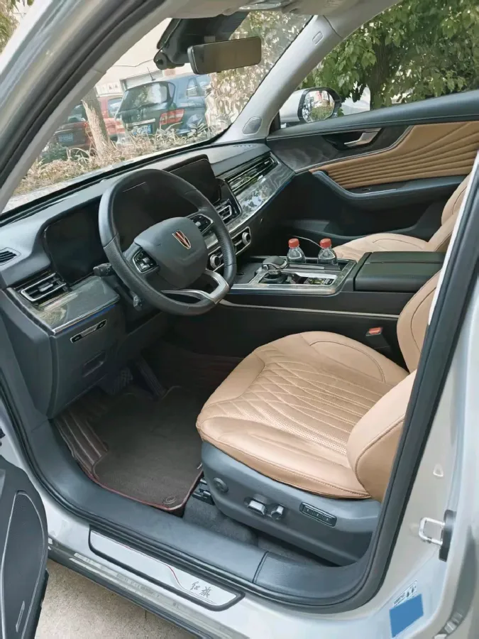 2023 HongQi HS5 2.0T 252HP L4 8AT,autocango,china used car exporter,china ev exporter,chinese used car exporter,chinese used ev exporter