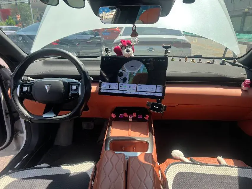 2025 Deepal L07 1.5L 98HP L4 REEV 28.39KWH,autocango,china used car exporter,china ev exporter,chinese used car exporter,chinese used ev exporter