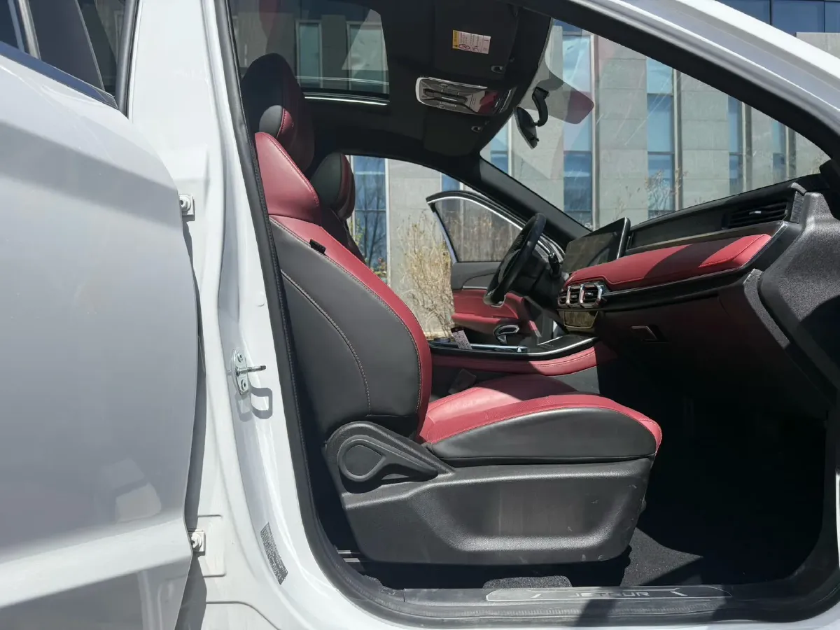 2021 Jetour X70 Plus 1.5T 156HP L4 6DCT,autocango,china used car exporter,china ev exporter,chinese used car exporter,chinese used ev exporter