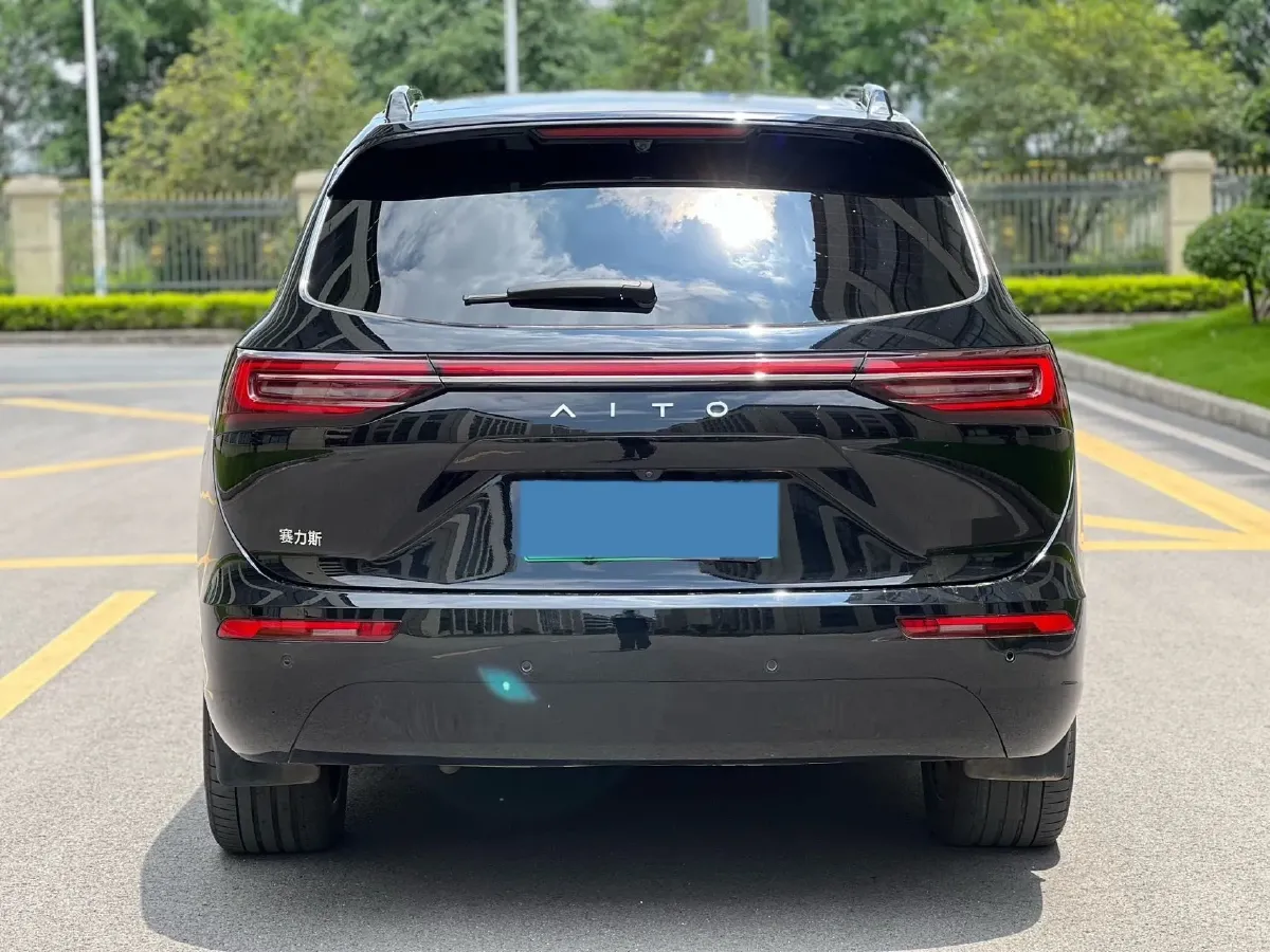 2024 AITO AITO M7 1.5T 152HP L4 REEV 42KWH,autocango,china used car exporter,china ev exporter,chinese used car exporter,chinese used ev exporter