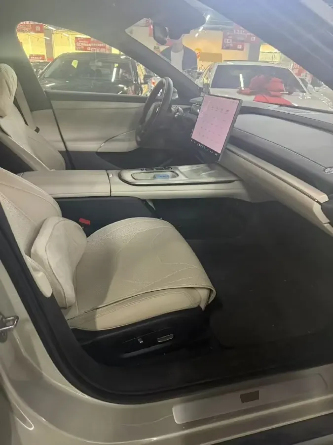 2024 MI SU7 BEV 73.6KWH,autocango,china used car exporter,china ev exporter,chinese used car exporter,chinese used ev exporter