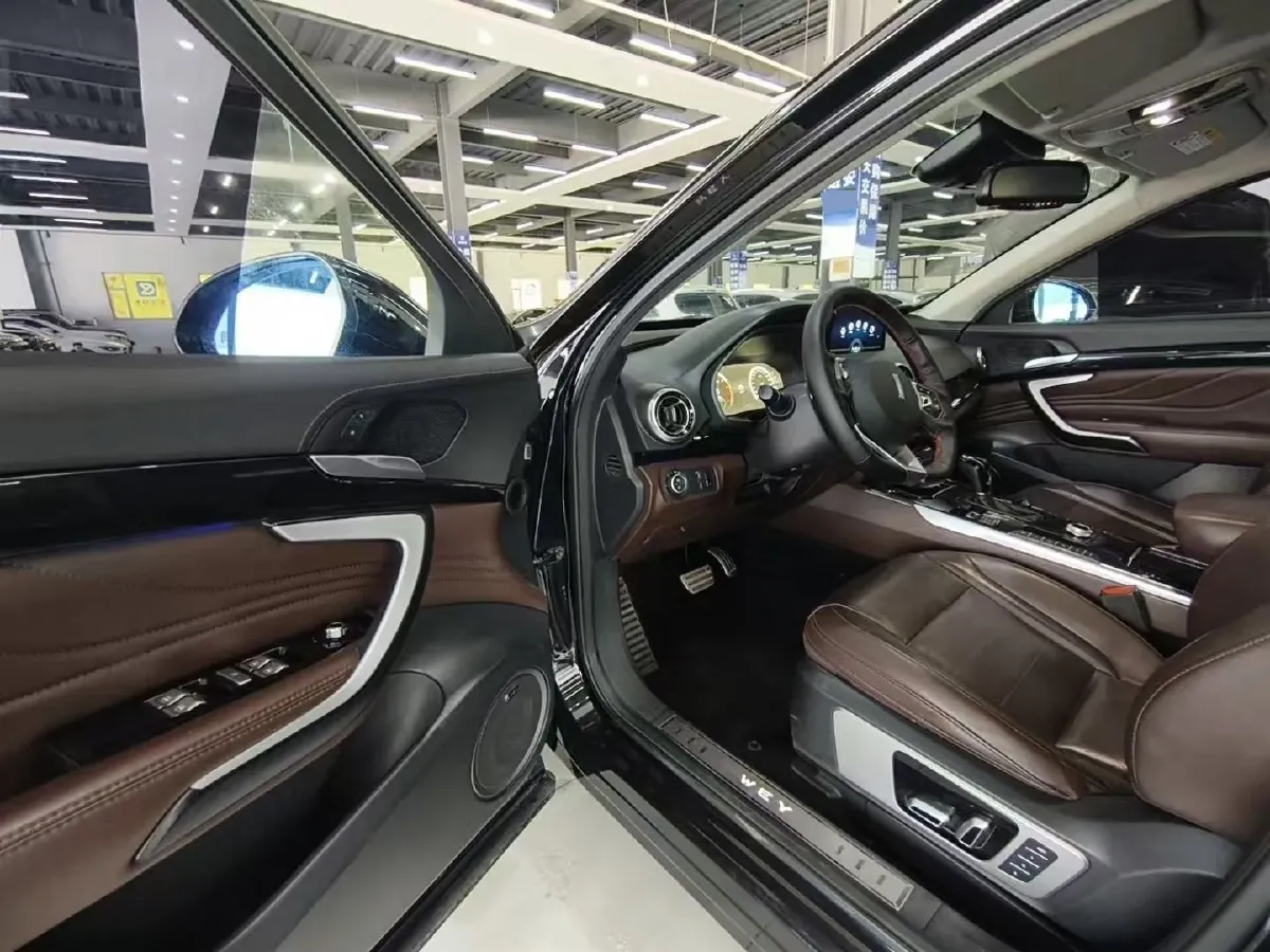 2017 WEY VV7 2.0T 234HP L4 7DCT,autocango,china used car exporter,china ev exporter,chinese used car exporter,chinese used ev exporter