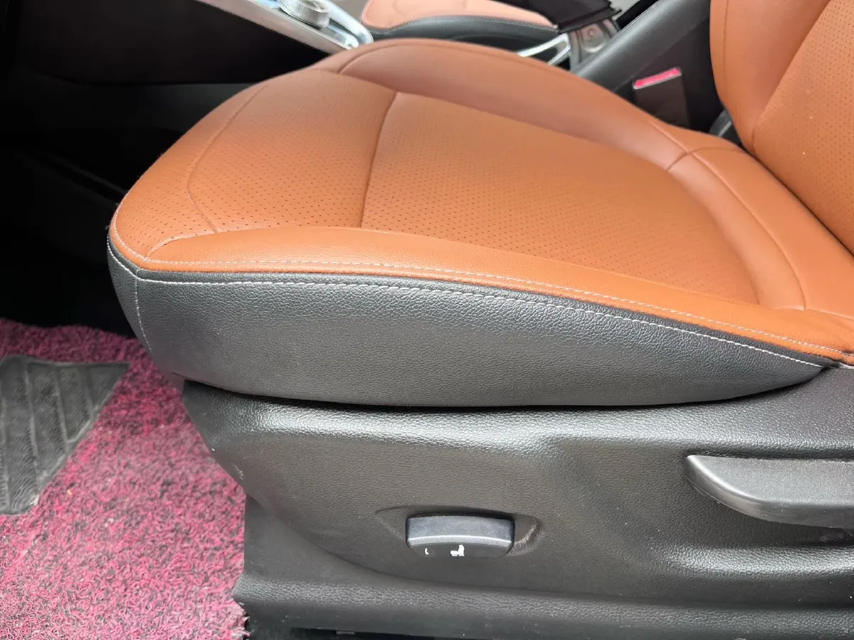 2017 BaoJun 510 1.5L 112HP L4 5AMT,autocango,china used car exporter,china ev exporter,chinese used car exporter,chinese used ev exporter