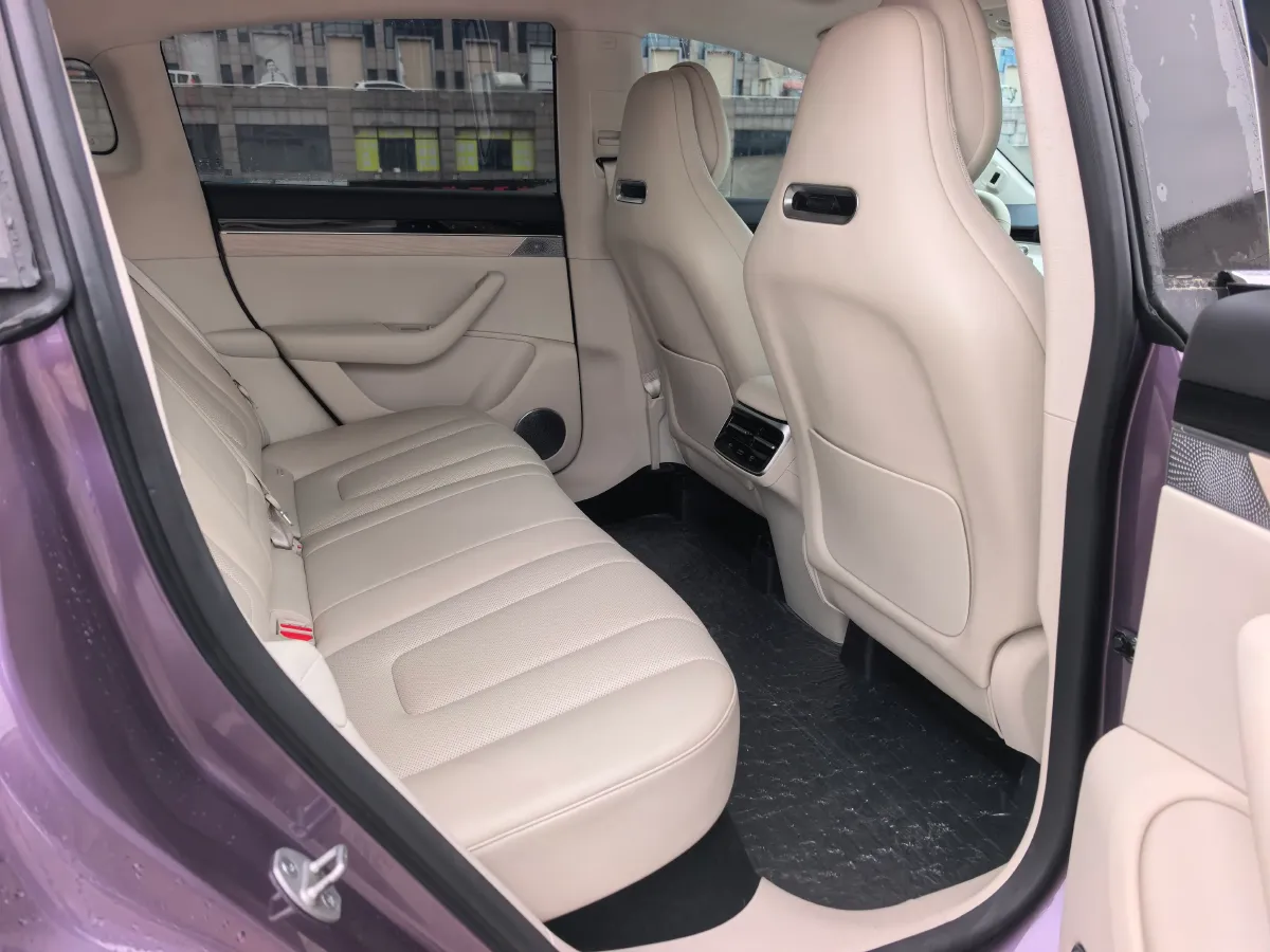2025 Luxeed R7 REEV 156HP REEV 37KWH,autocango,china used car exporter,china ev exporter,chinese used car exporter,chinese used ev exporter