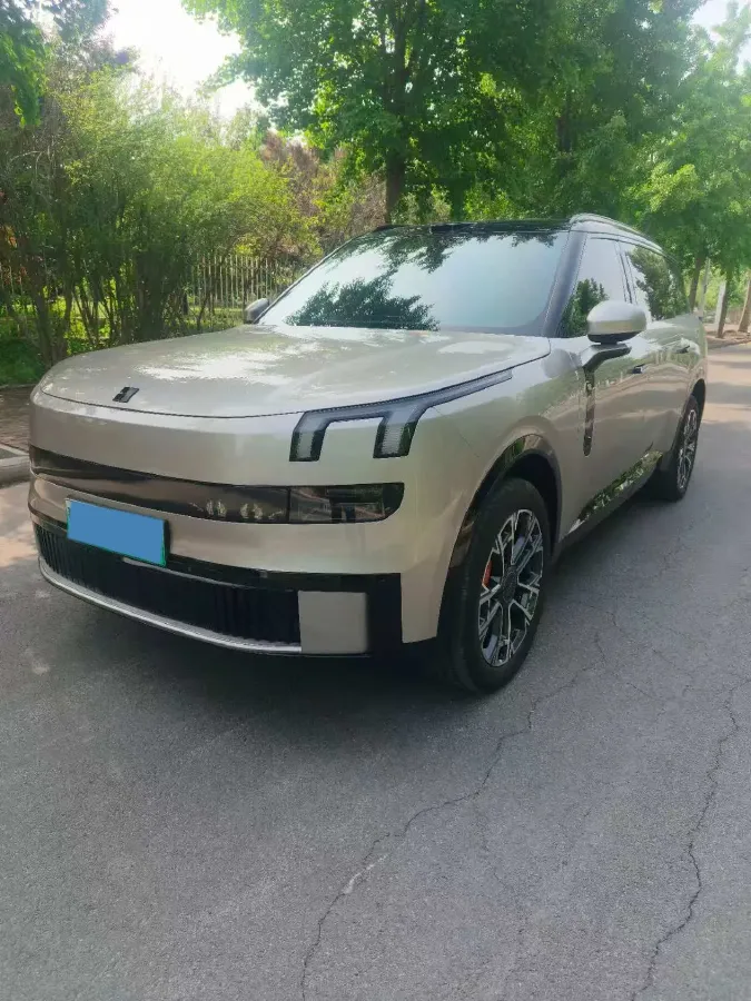 2025 LYNK&CO 900 2.0T 254HP L4 3DHT PHEV,autocango,china used car exporter,china ev exporter,chinese used car exporter,chinese used ev exporter