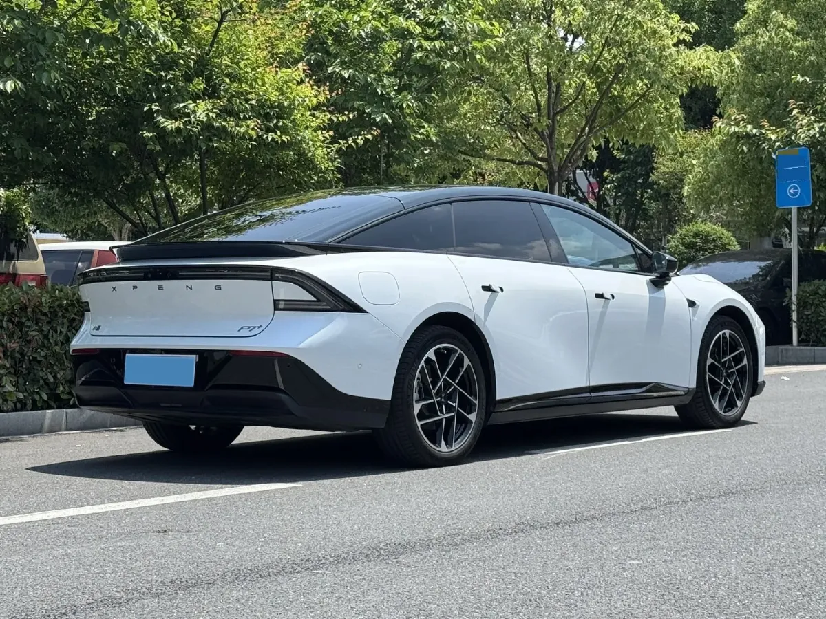 2024 Xpeng P7+ BEV 60.7KWH,autocango,china used car exporter,china ev exporter,chinese used car exporter,chinese used ev exporter