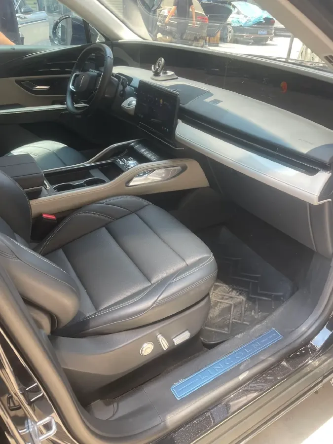 2023 Lincoln Nautilus 2.0T 261HP L4 8AT,autocango,china used car exporter,china ev exporter,chinese used car exporter,chinese used ev exporter