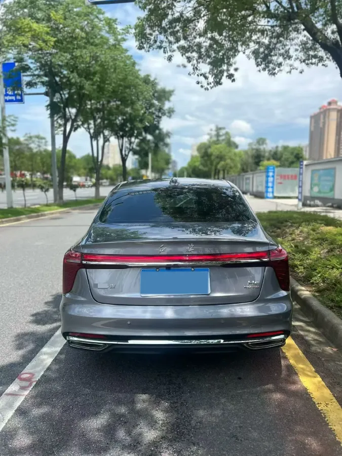 2023 HongQi H5 2.0T 224HP L4 8AT,autocango,china used car exporter,china ev exporter,chinese used car exporter,chinese used ev exporter