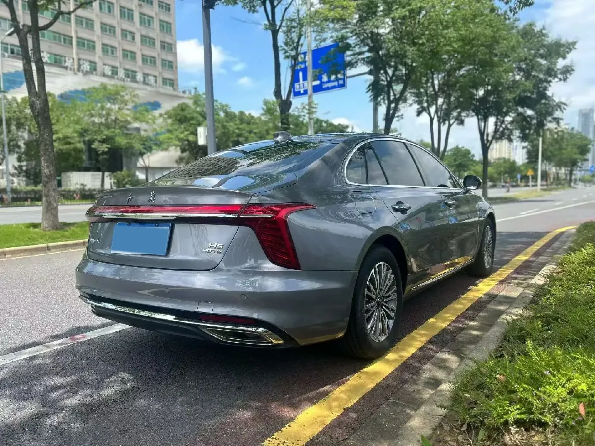2023 HongQi H5 2.0T 224HP L4 8AT,autocango,china used car exporter,china ev exporter,chinese used car exporter,chinese used ev exporter