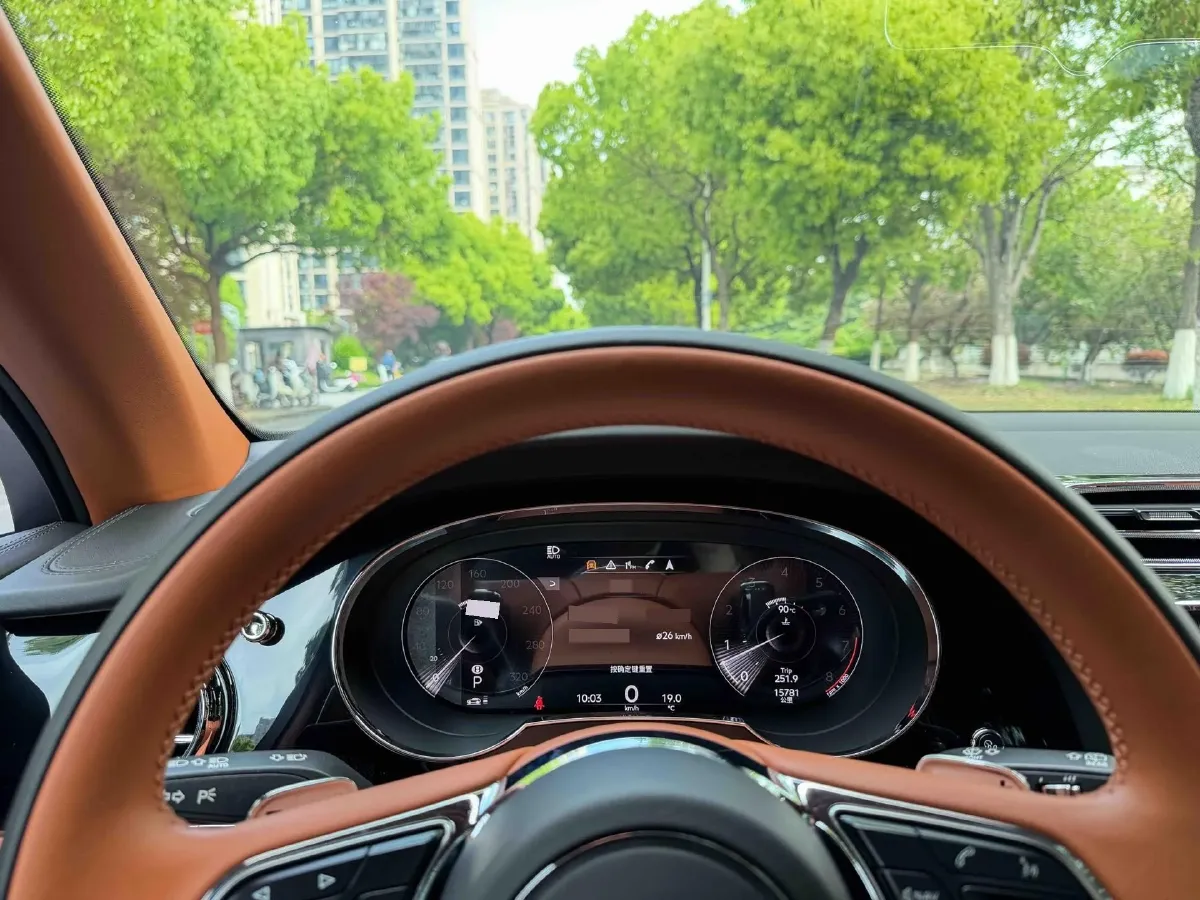 2022 Bentley Bentayga 4.0T 550HP V8 8AT,autocango,china used car exporter,china ev exporter,chinese used car exporter,chinese used ev exporter