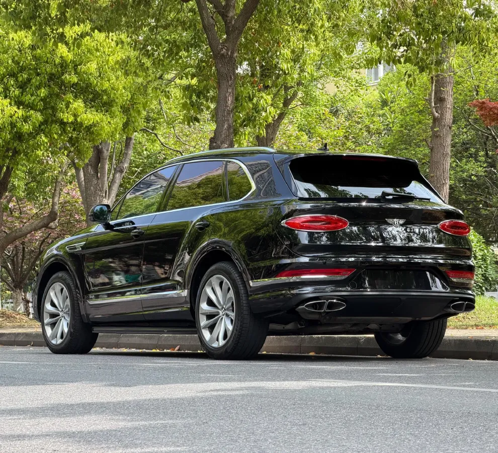2022 Bentley Bentayga 4.0T 550HP V8 8AT,autocango,china used car exporter,china ev exporter,chinese used car exporter,chinese used ev exporter