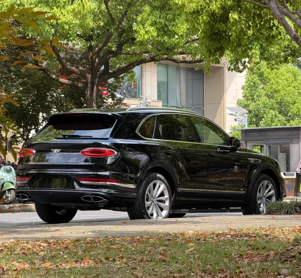 2022 Bentley Bentayga 4.0T 550HP V8 8AT,autocango,china used car exporter,china ev exporter,chinese used car exporter,chinese used ev exporter