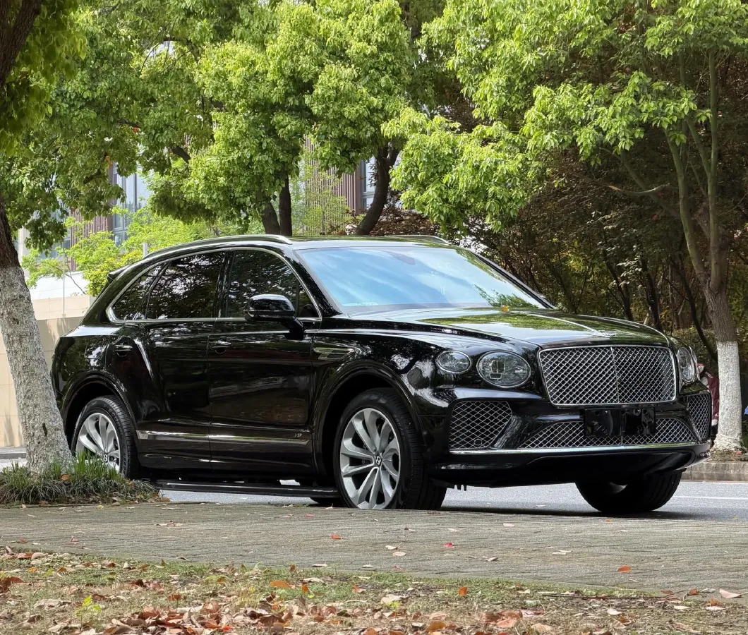 2022 Bentley Bentayga 4.0T 550HP V8 8AT,autocango,china used car exporter,china ev exporter,chinese used car exporter,chinese used ev exporter