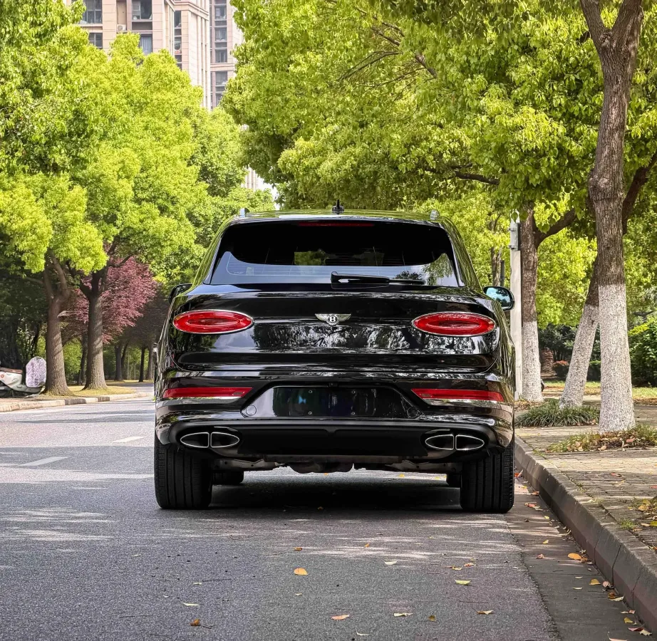 2022 Bentley Bentayga 4.0T 550HP V8 8AT,autocango,china used car exporter,china ev exporter,chinese used car exporter,chinese used ev exporter