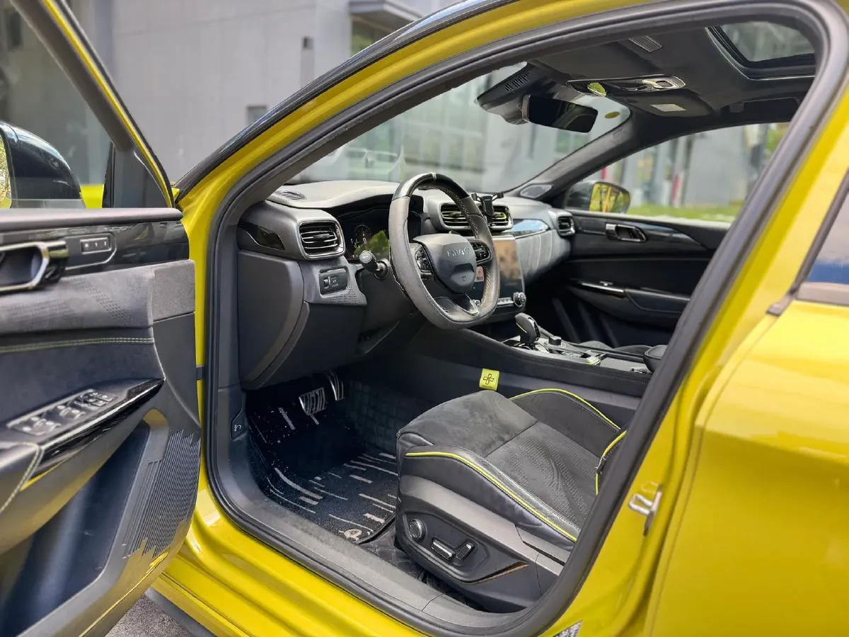 2020 LYNK&CO 03 2.0T 254HP L4 8AT,autocango,china used car exporter,china ev exporter,chinese used car exporter,chinese used ev exporter