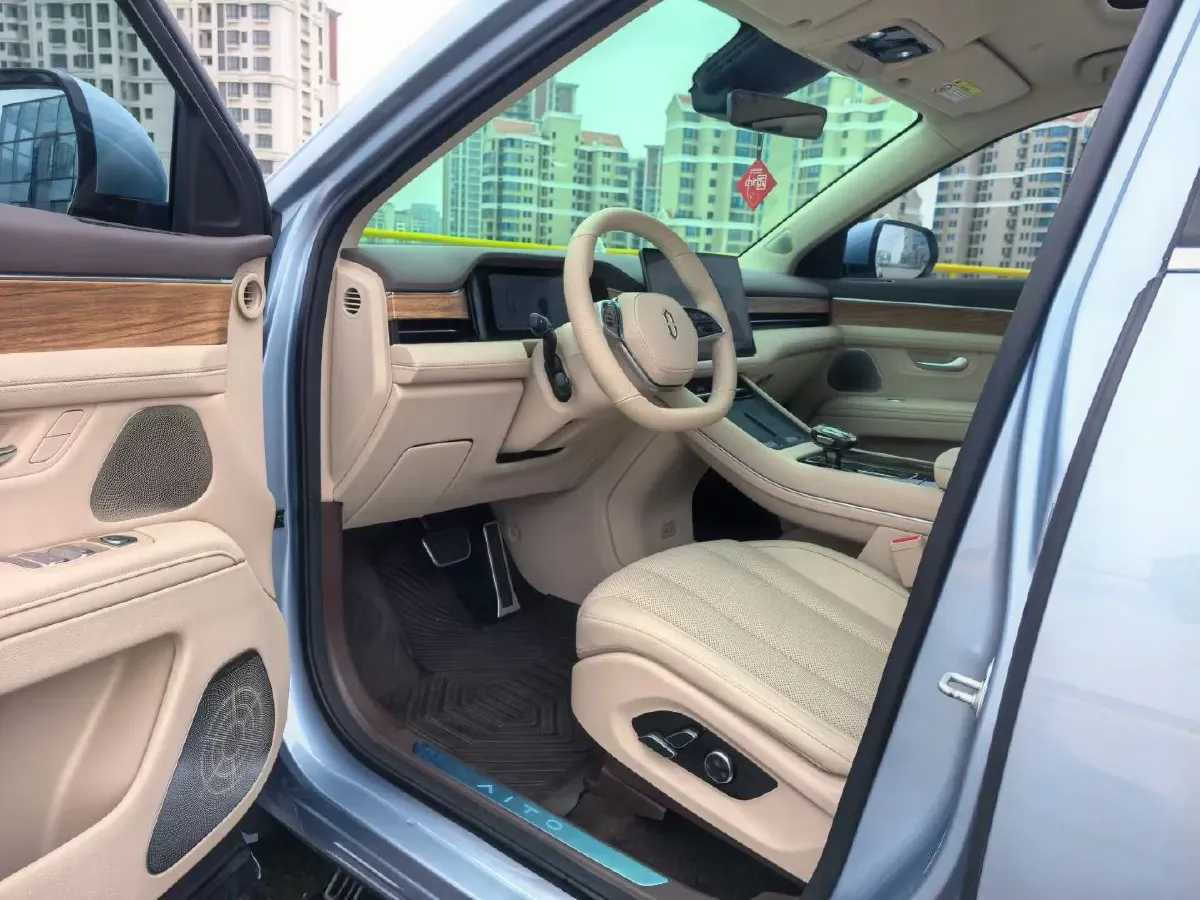 2024 AITO AITO M7 1.5T 152HP L4 REEV 42KWH,autocango,china used car exporter,china ev exporter,chinese used car exporter,chinese used ev exporter