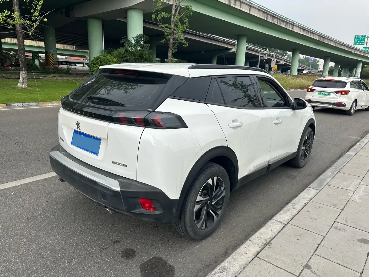 2022 Peugeot 2008 1.2T 136HP L3 6DCT,autocango,china used car exporter,china ev exporter,chinese used car exporter,chinese used ev exporter