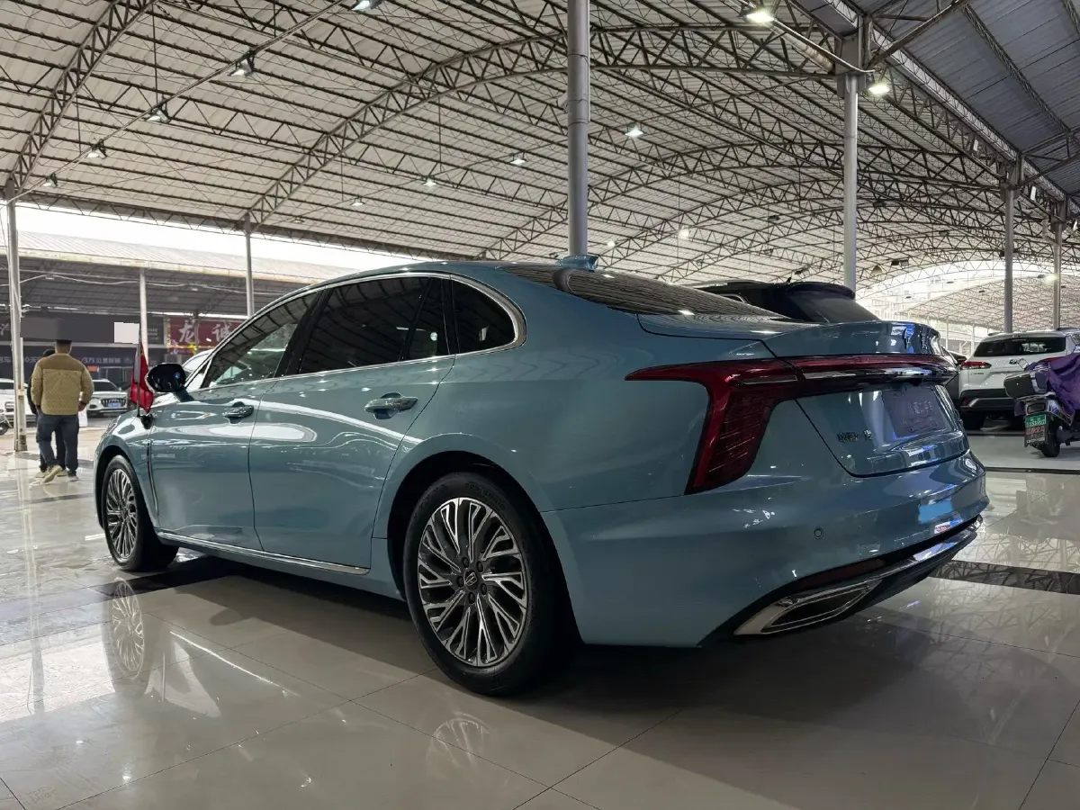2023 HongQi H5 2.0T 224HP L4 8AT,autocango,china used car exporter,china ev exporter,chinese used car exporter,chinese used ev exporter
