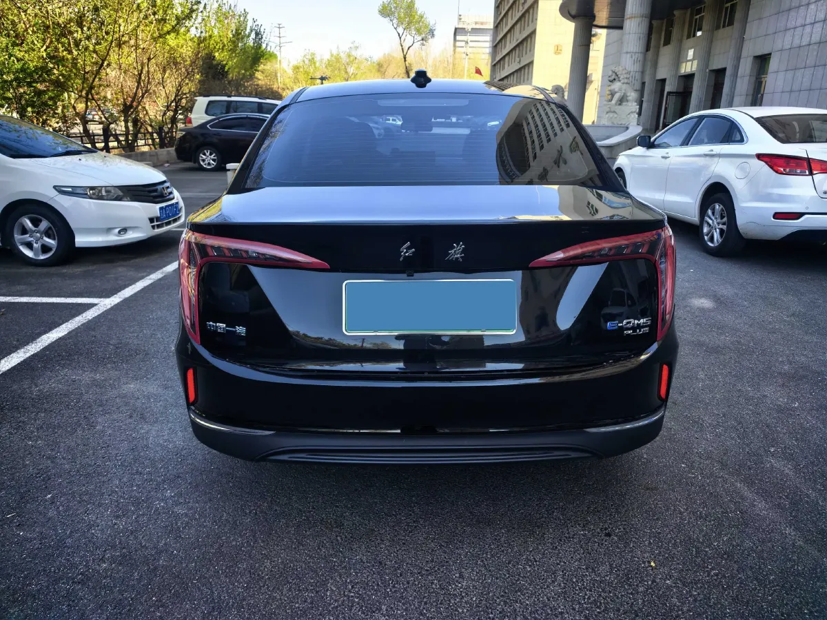 2024 HongQi E-QM5 BEV 72KWH,autocango,china used car exporter,china ev exporter,chinese used car exporter,chinese used ev exporter