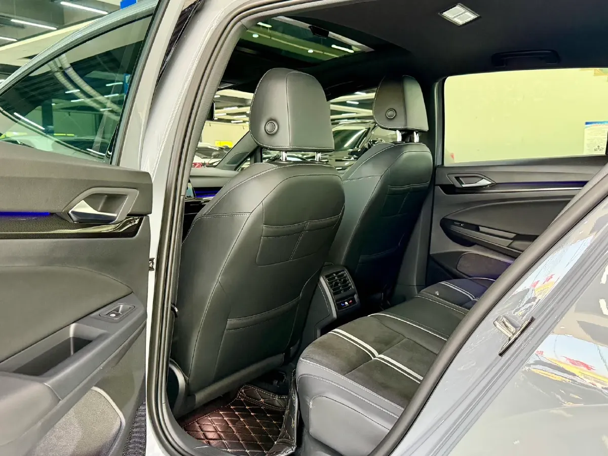 2021 Volkswagen Golf 1.4T 150HP L4 7DCT,autocango,china used car exporter,china ev exporter,chinese used car exporter,chinese used ev exporter