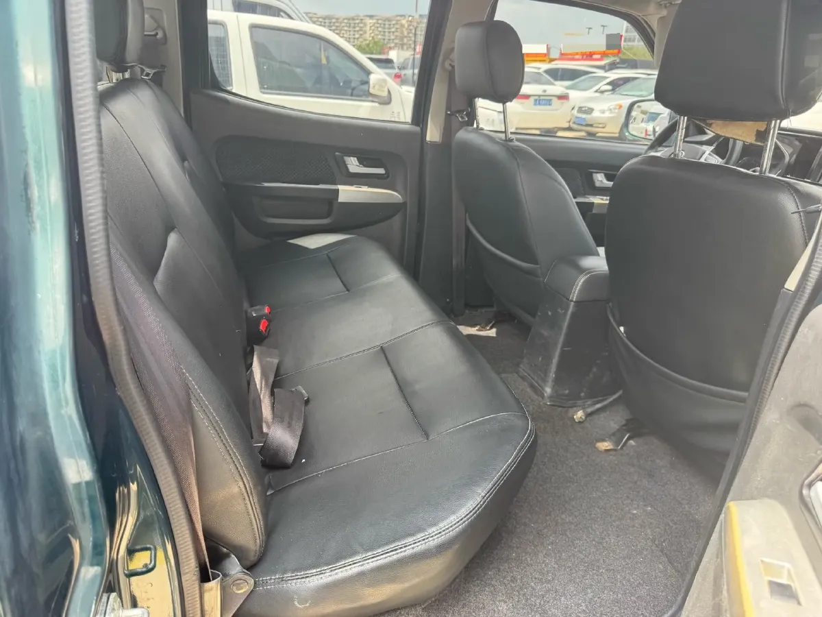 2019 Dongfeng RuiQi 6 2.5T 140HP L4 5MT,autocango,china used car exporter,china ev exporter,chinese used car exporter,chinese used ev exporter