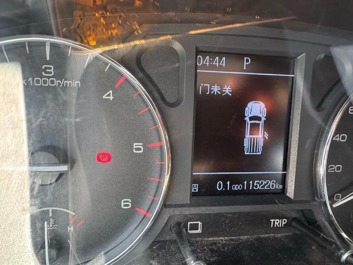 2019 Dongfeng RuiQi 6 2.5T 140HP L4 5MT,autocango,china used car exporter,china ev exporter,chinese used car exporter,chinese used ev exporter