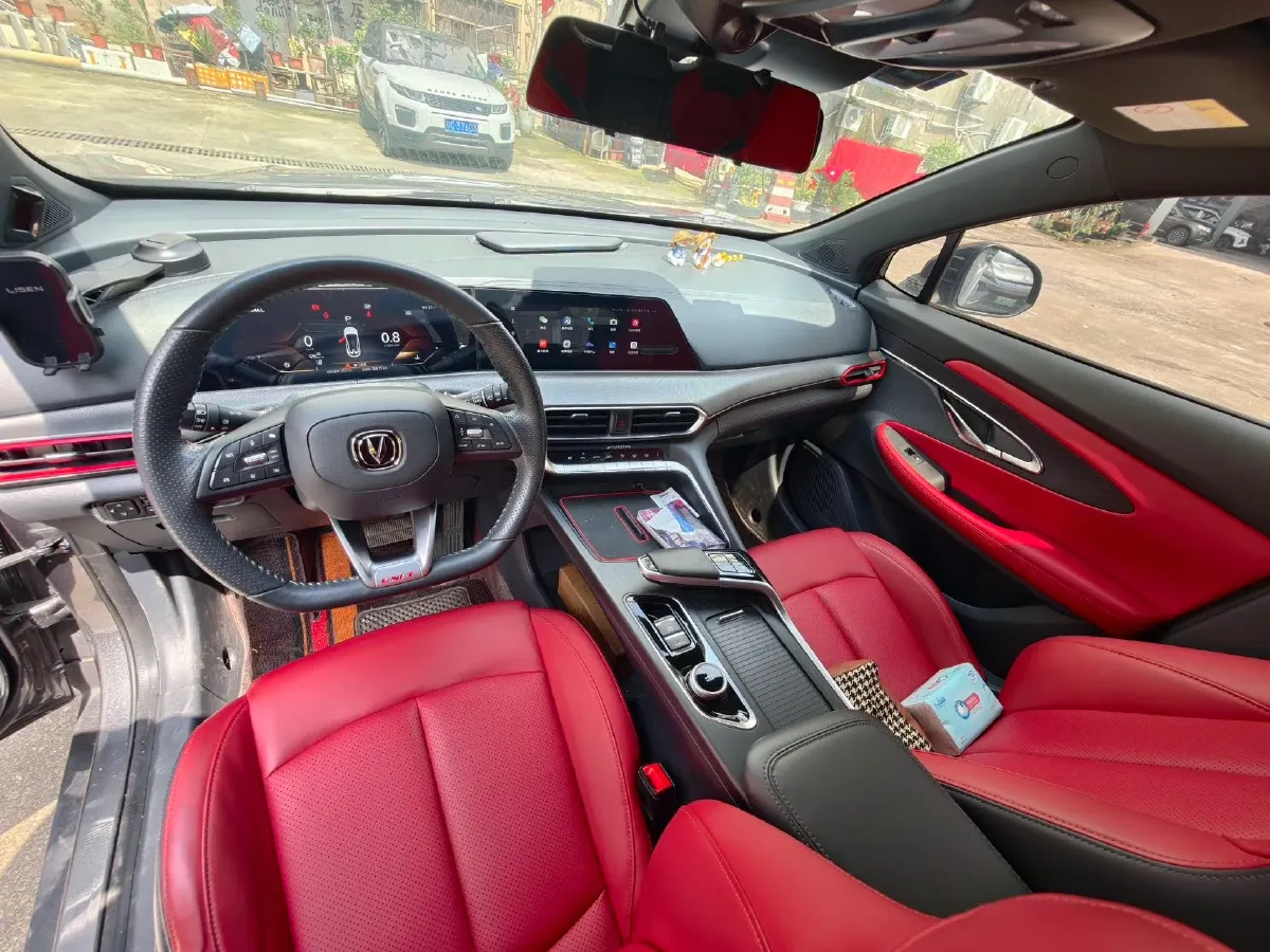 2020 ChangAn UNI-T 1.5T 180HP L4 7DCT,autocango,china used car exporter,china ev exporter,chinese used car exporter,chinese used ev exporter