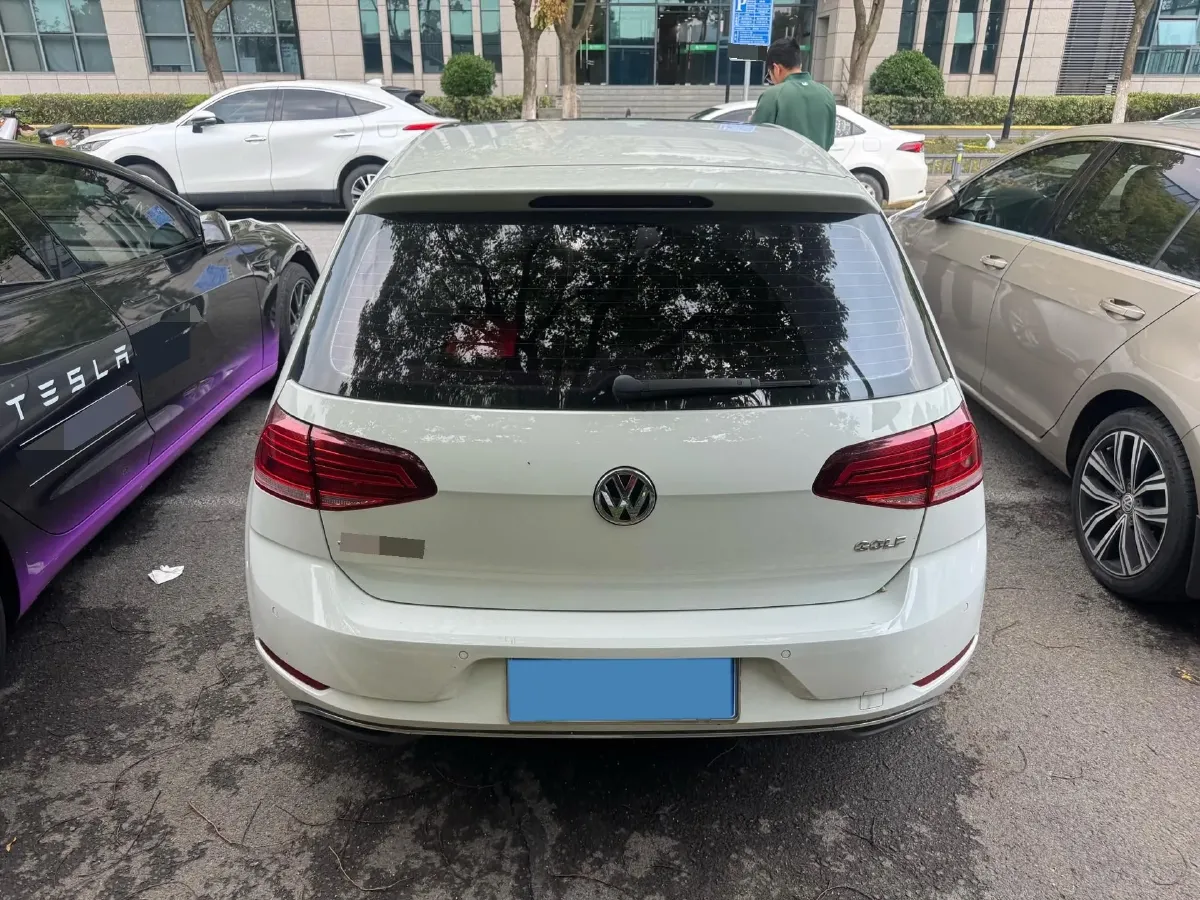2018 Volkswagen Golf 1.6L 110HP L4 6AT,autocango,china used car exporter,china ev exporter,chinese used car exporter,chinese used ev exporter