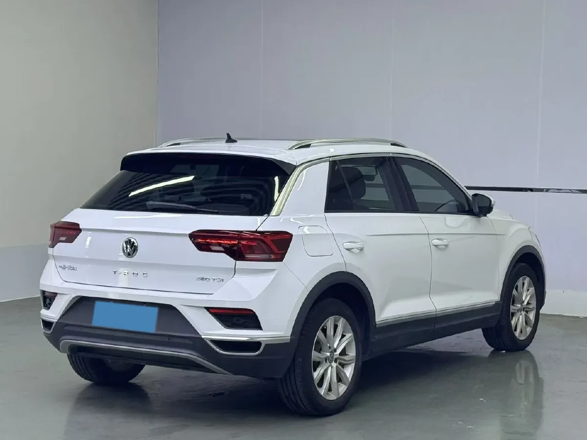 2020 Volkswagen T-Roc 1.4T 150HP L4 7DCT,autocango,china used car exporter,china ev exporter,chinese used car exporter,chinese used ev exporter