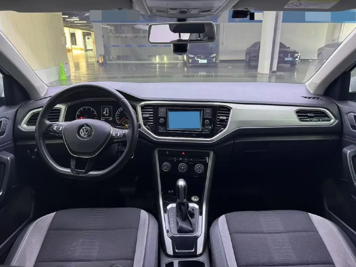 2020 Volkswagen T-Roc 1.4T 150HP L4 7DCT,autocango,china used car exporter,china ev exporter,chinese used car exporter,chinese used ev exporter
