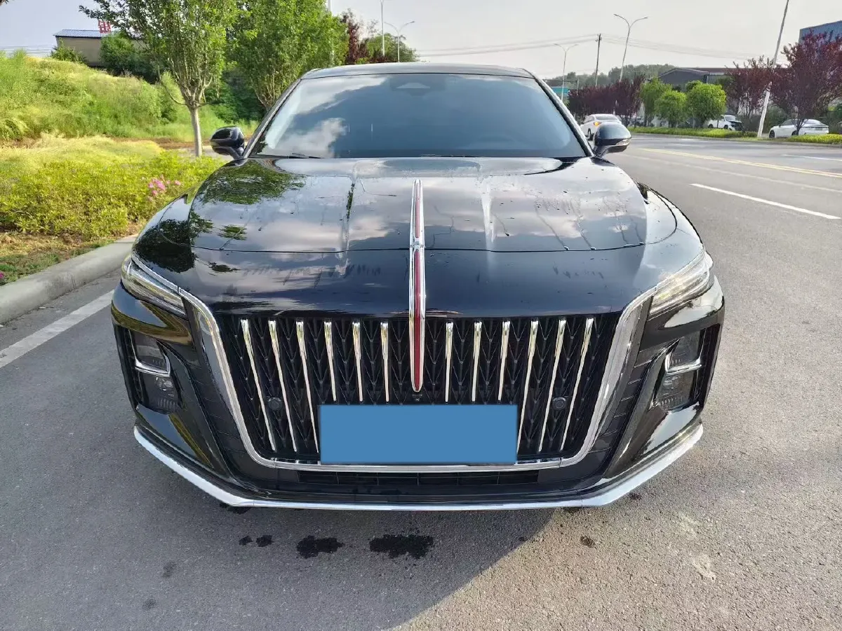2023 HongQi H5 2.0T 224HP L4 8AT,autocango,china used car exporter,china ev exporter,chinese used car exporter,chinese used ev exporter