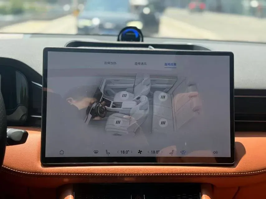 2024 AITO AITO M7 1.5T 152HP L4 REEV 38.5KWH,autocango,china used car exporter,china ev exporter,chinese used car exporter,chinese used ev exporter