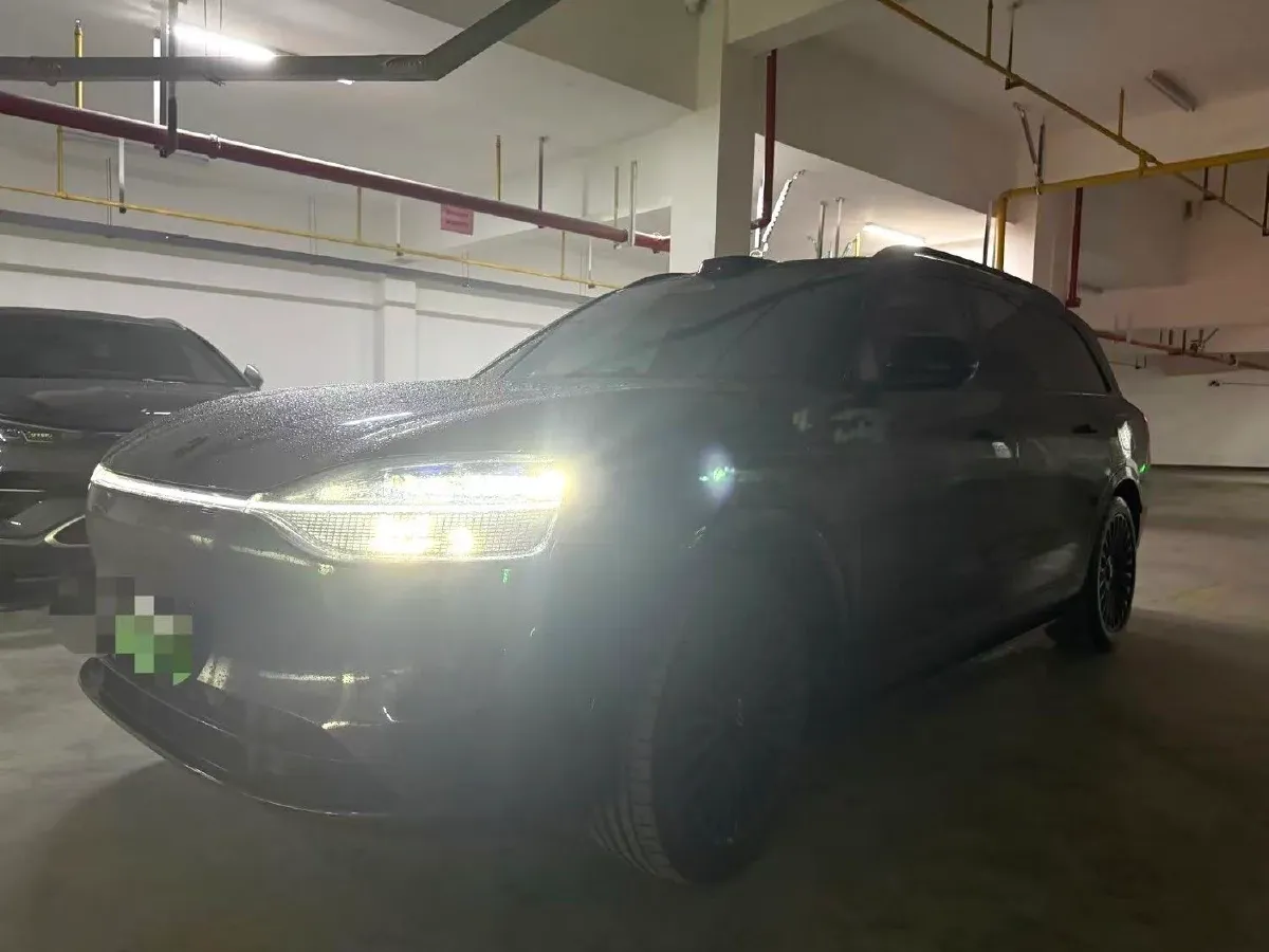 2025 AITO AITO M9 REEV 160HP REEV 52KWH,autocango,china used car exporter,china ev exporter,chinese used car exporter,chinese used ev exporter