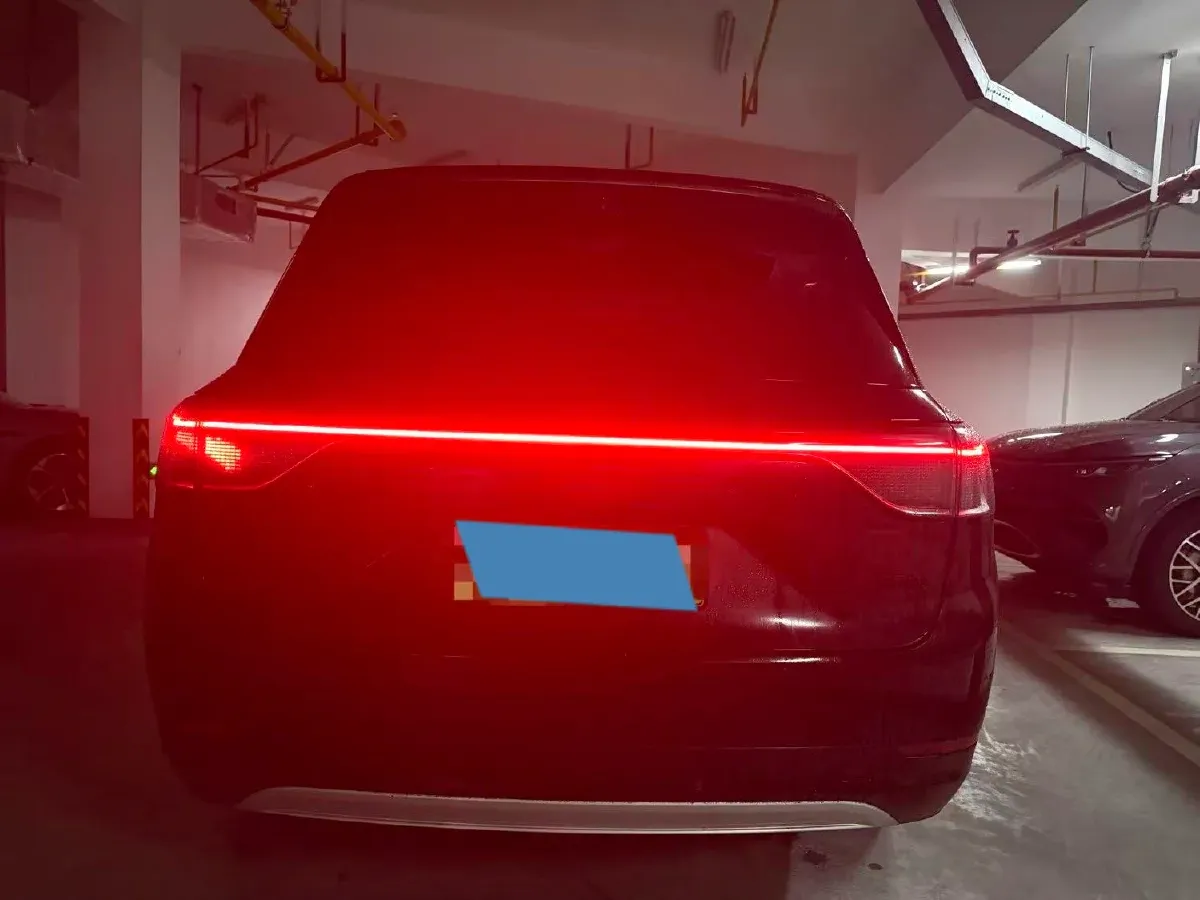 2025 AITO AITO M9 REEV 160HP REEV 52KWH,autocango,china used car exporter,china ev exporter,chinese used car exporter,chinese used ev exporter