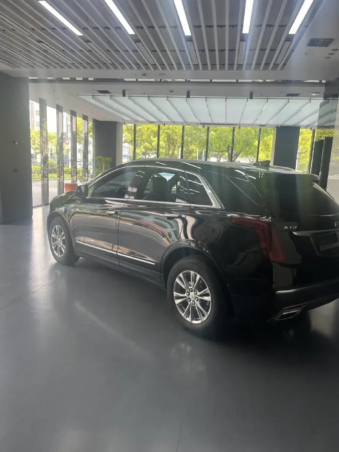 2022 Cadillac XT5 2.0T 237HP L4 9AT,autocango,china used car exporter,china ev exporter,chinese used car exporter,chinese used ev exporter