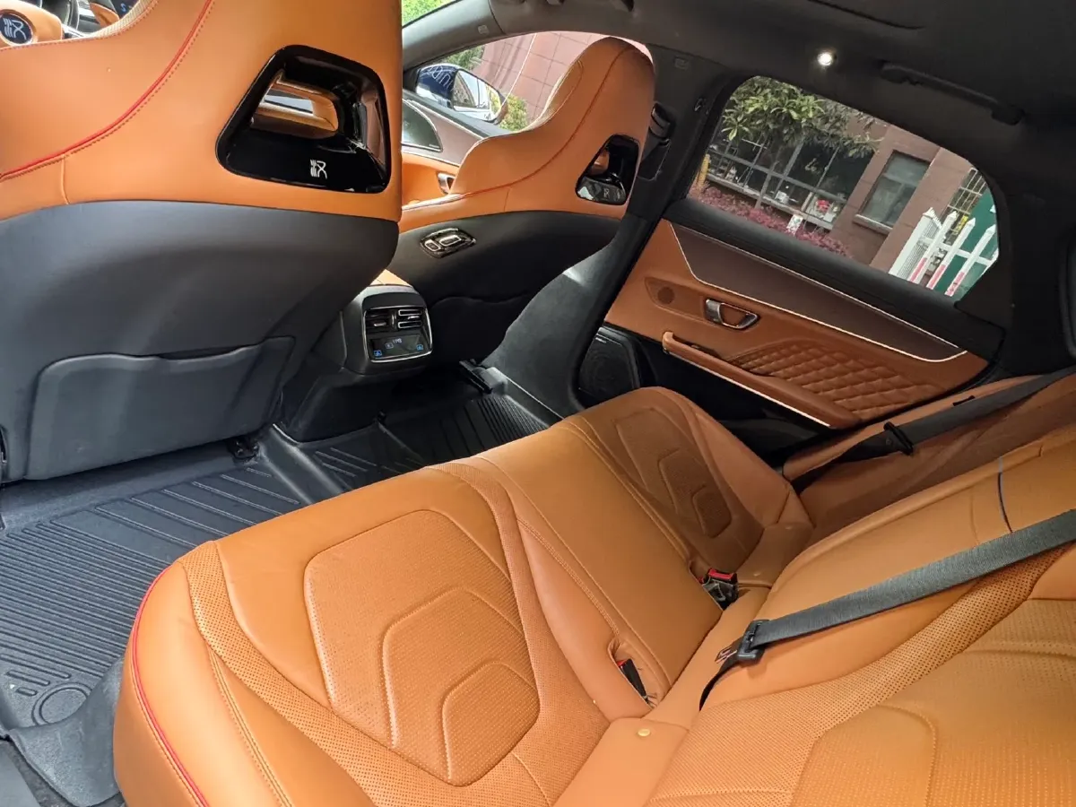 2022 Volkswagen Tiguan L 2.0T 186HP L4 7DCT,autocango,china used car exporter,china ev exporter,chinese used car exporter,chinese used ev exporter