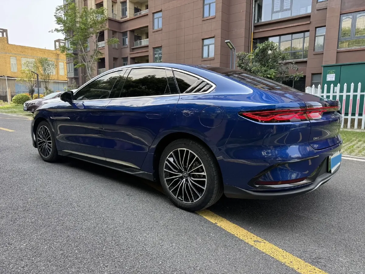 2022 Volkswagen Tiguan L 2.0T 186HP L4 7DCT,autocango,china used car exporter,china ev exporter,chinese used car exporter,chinese used ev exporter